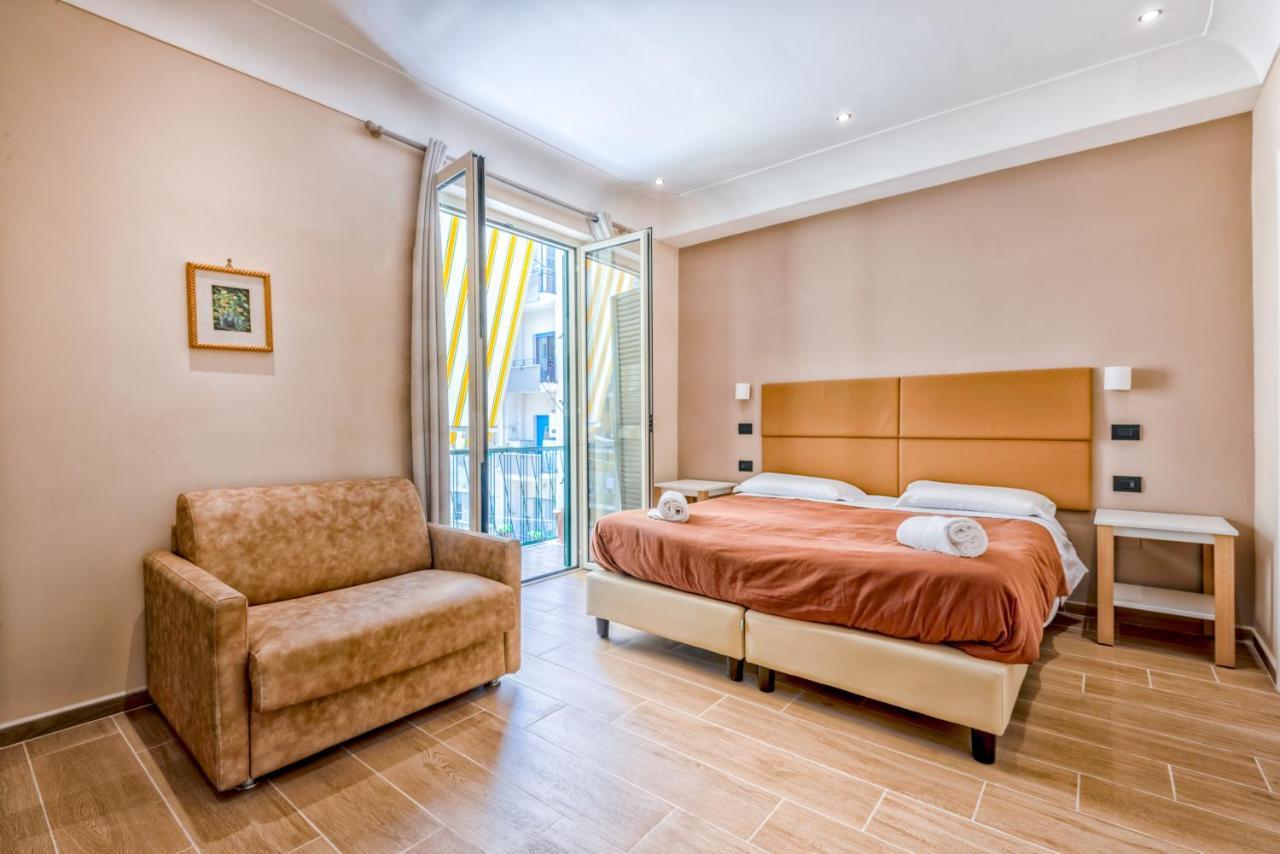 B&B Giacomino Sorrento Bagian luar foto
