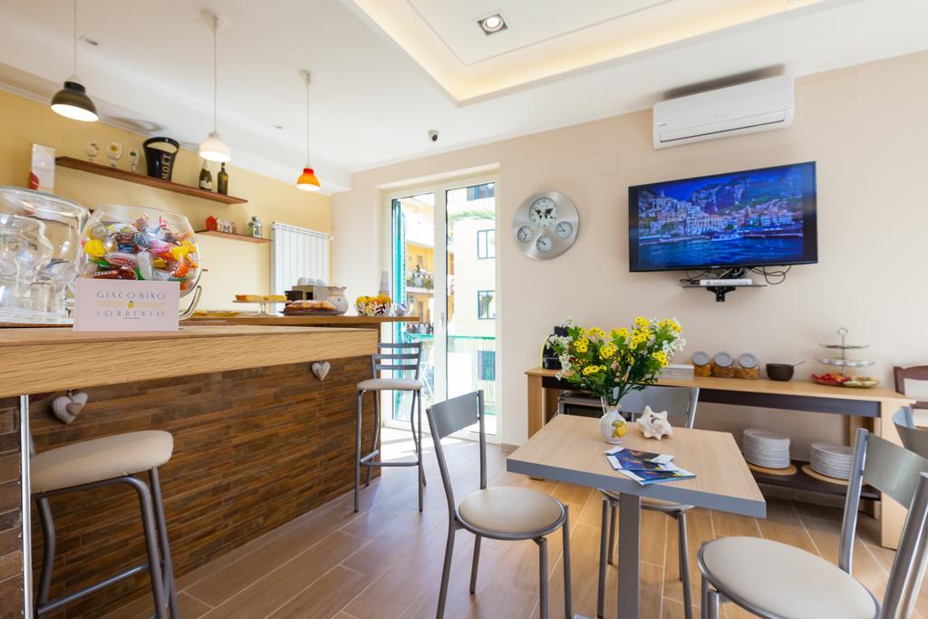 B&B Giacomino Sorrento Bagian luar foto